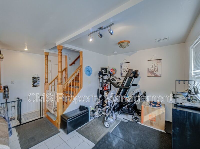 74 Markowitz St property image