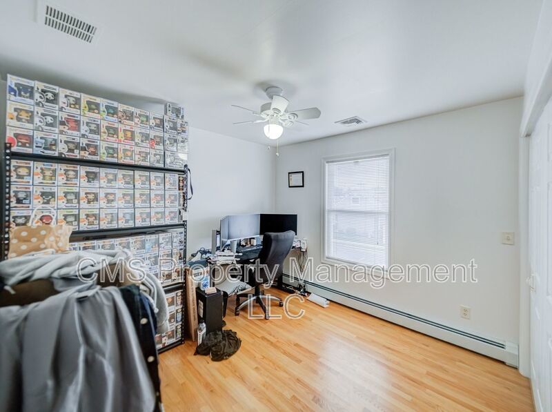 74 Markowitz St property image