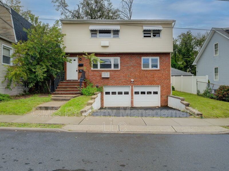 287 Montclair Ave, 2nd Fl. property image