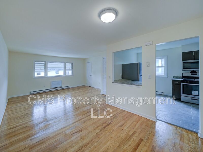 287 Montclair Ave, 2nd Fl. property image