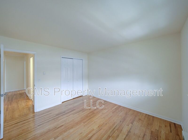 287 Montclair Ave, 2nd Fl. property image