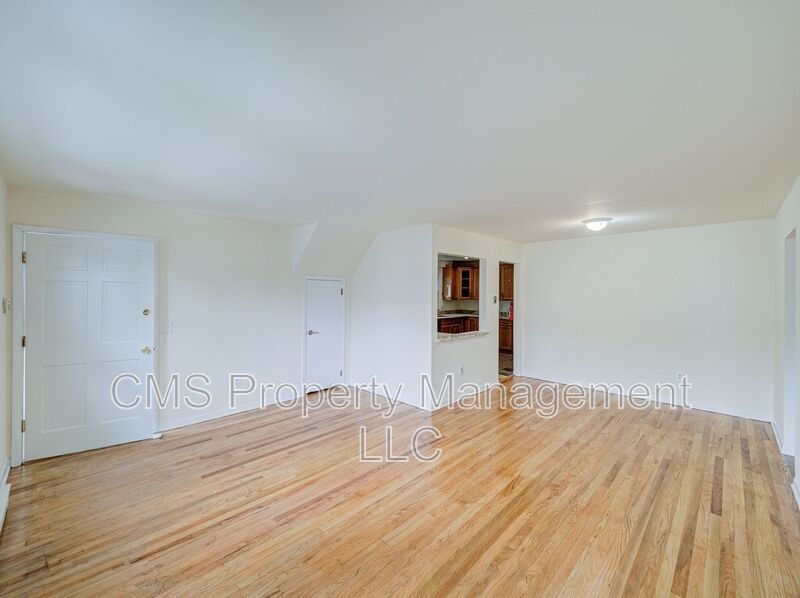 287 Montclair Ave, 1st Fl. property image