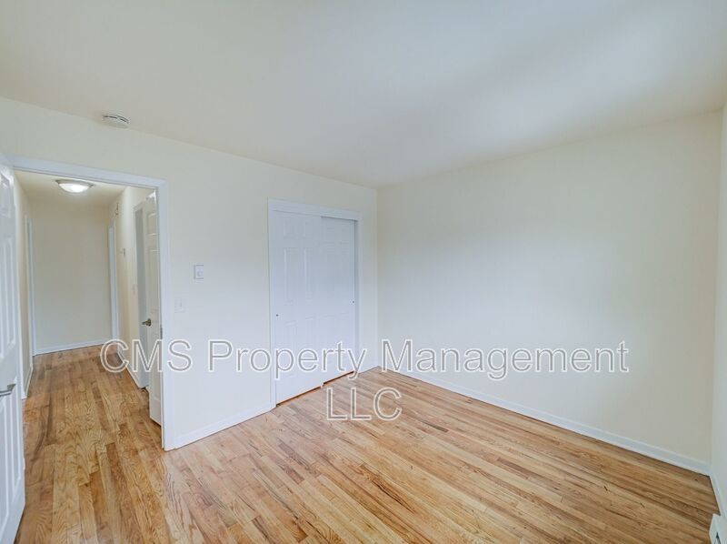 287 Montclair Ave, 1st Fl. property image