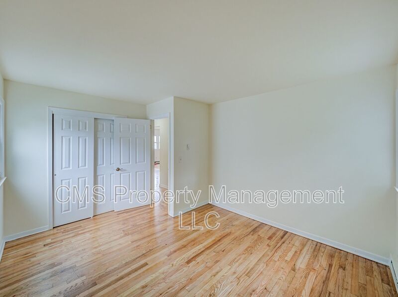 287 Montclair Ave, 1st Fl. property image