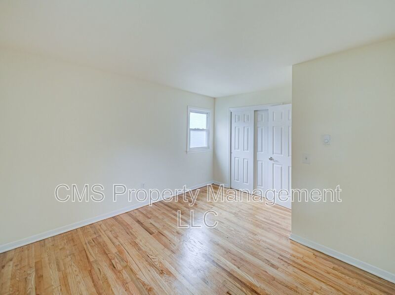 287 Montclair Ave, 1st Fl. property image