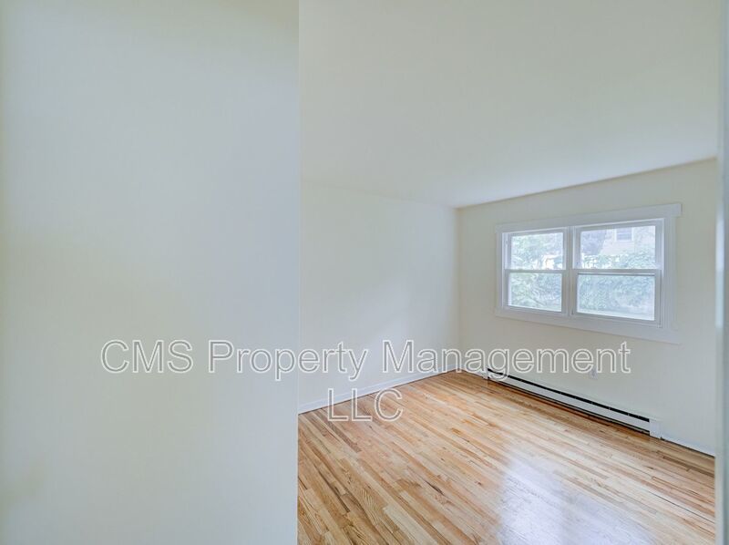 287 Montclair Ave, 1st Fl. property image