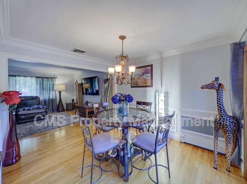 128 Reeve Ave property image