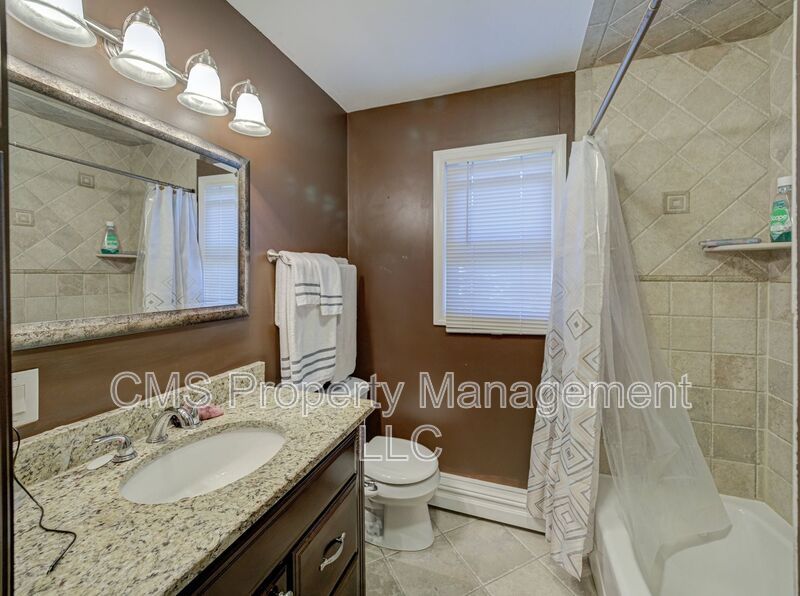 128 Reeve Ave property image