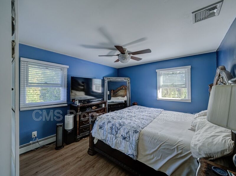 128 Reeve Ave property image