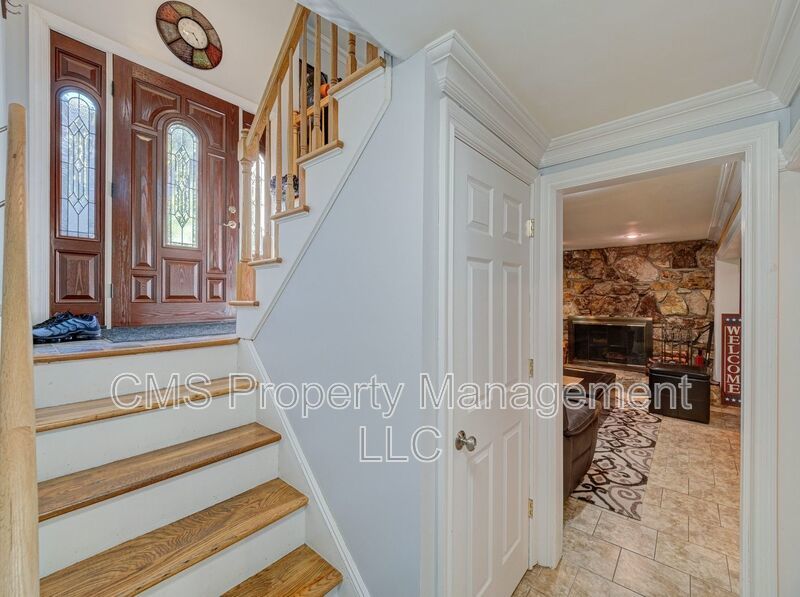 128 Reeve Ave property image
