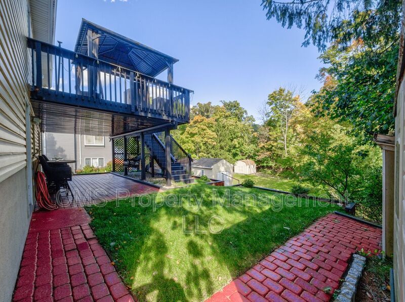 128 Reeve Ave property image