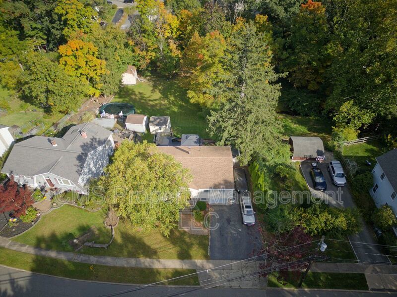 128 Reeve Ave property image