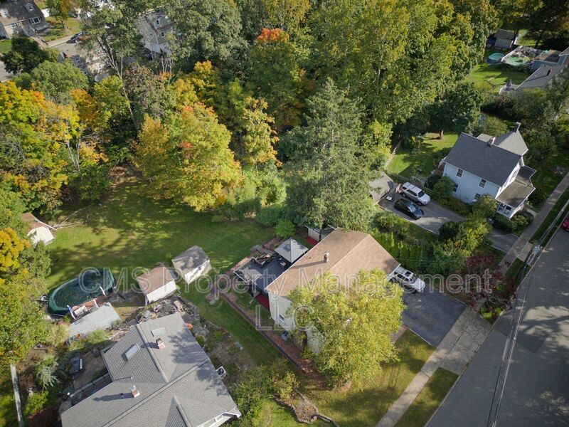 128 Reeve Ave property image