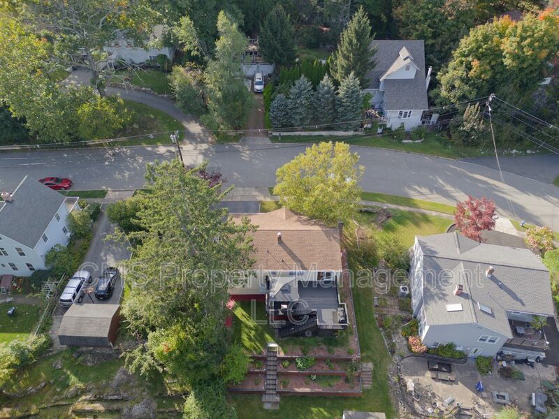 128 Reeve Ave property image