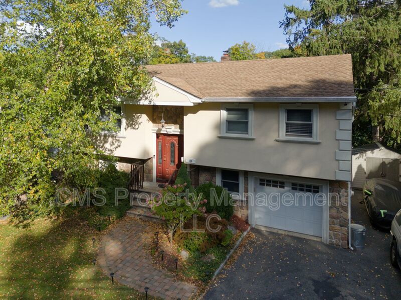 128 Reeve Ave property image