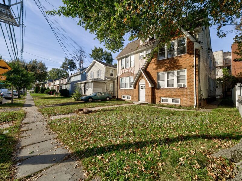 706 Chestnut St, 2R property image