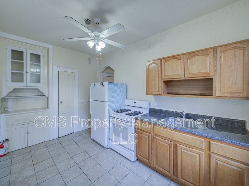 706 Chestnut St, 2R property image