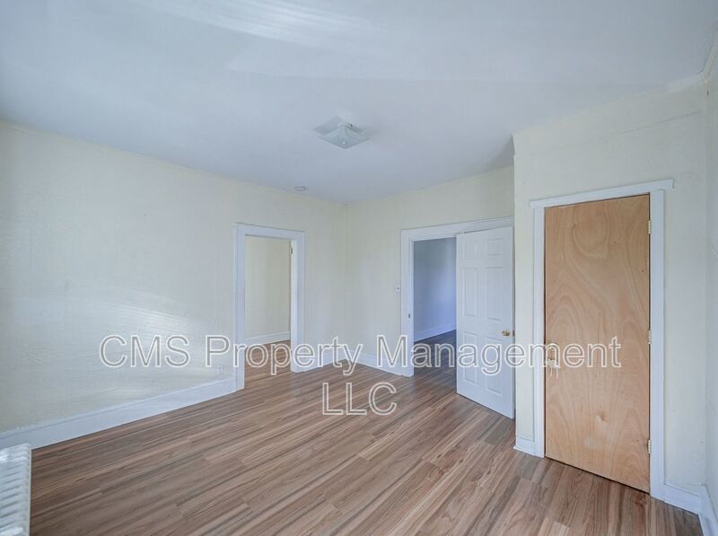 706 Chestnut St, 2R property image