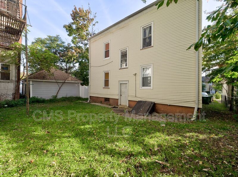 706 Chestnut St, 2R property image