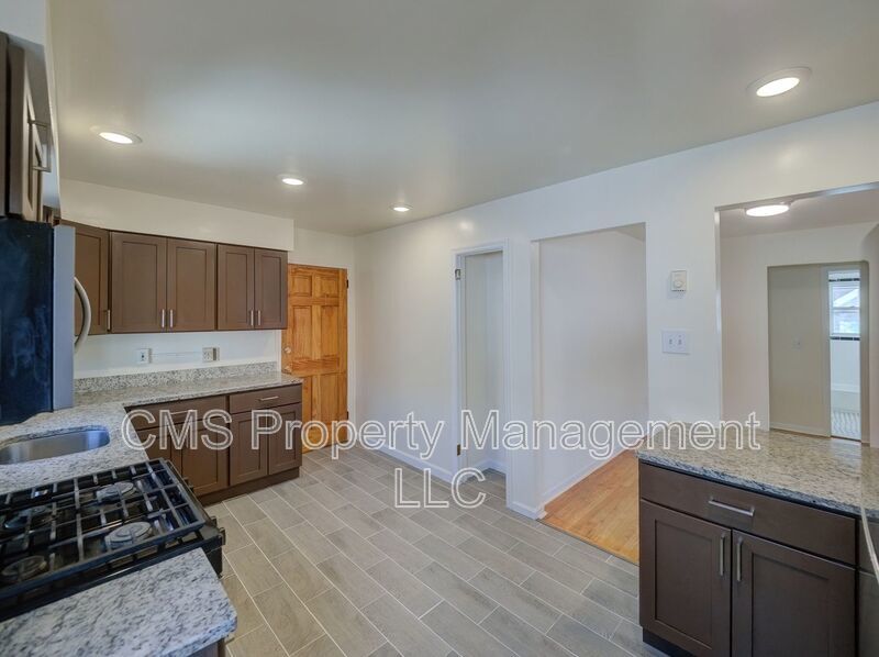 287 Montclair Ave, 2nd Fl. property image