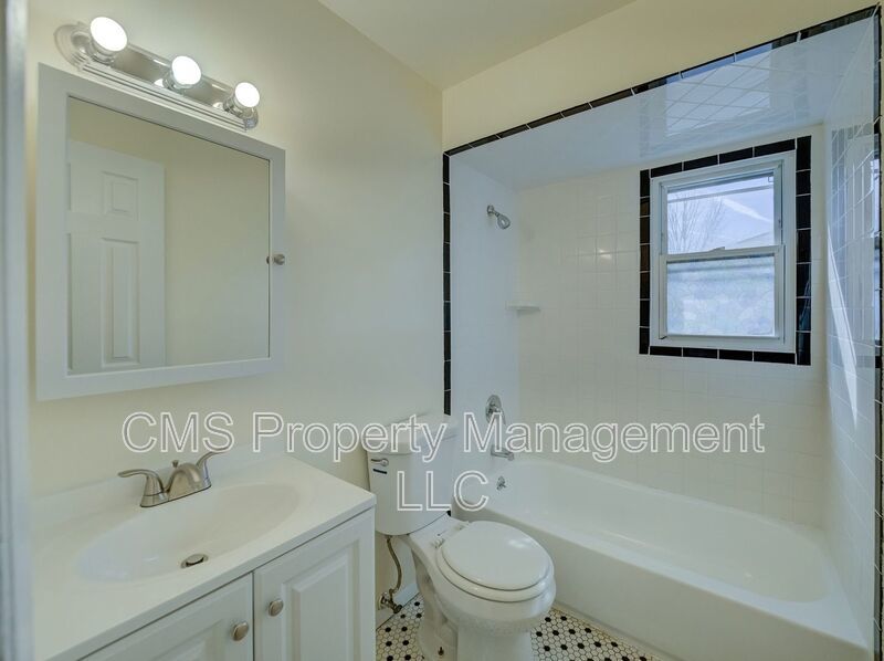 287 Montclair Ave, 2nd Fl. property image