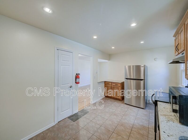 287 Montclair Ave, 1st Fl. property image