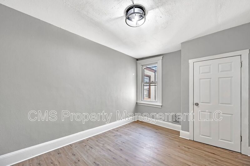 25 Adella Ave property image