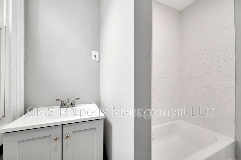 21 Adella Ave property image