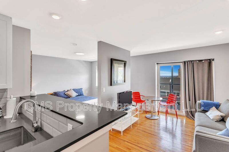 1706 Park Ave, 4C property image