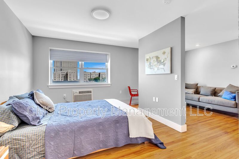 1706 Park Ave, 4C property image