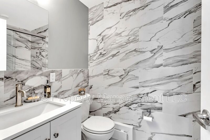 1706 Park Ave, 4C property image